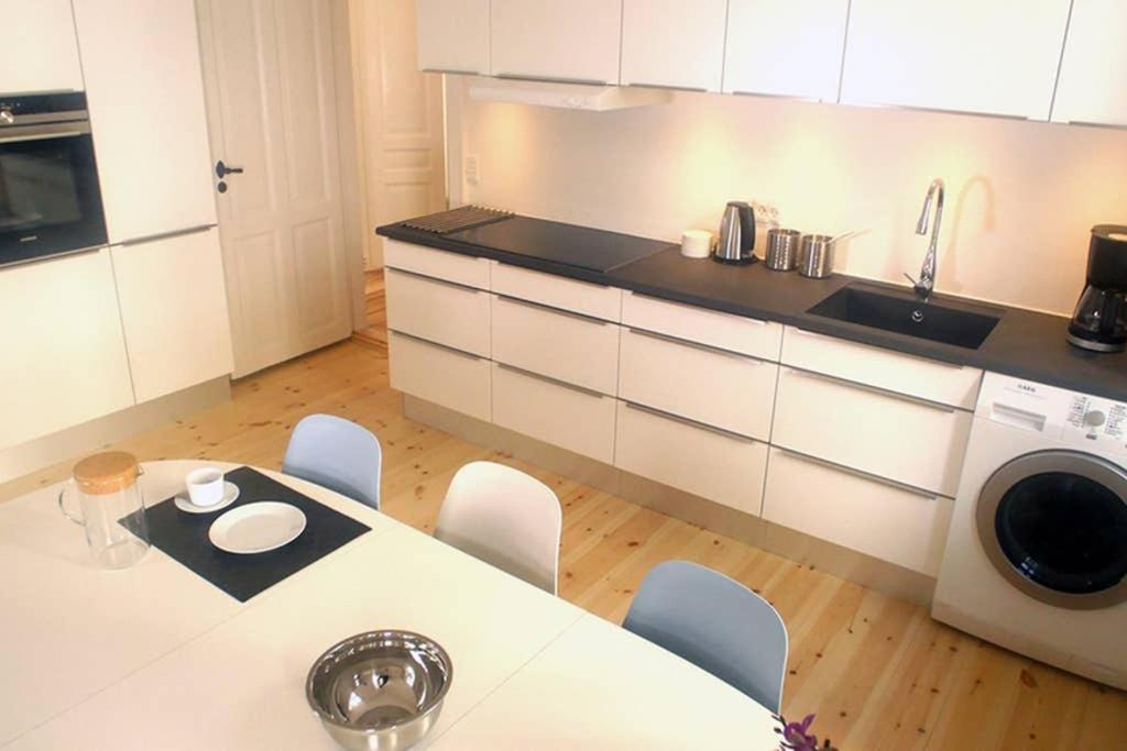 Next To New Harbor / 3 Bedroom & 2 Bath København